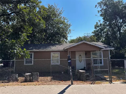 1400 E Cantey, Fort Worth, TX 76104