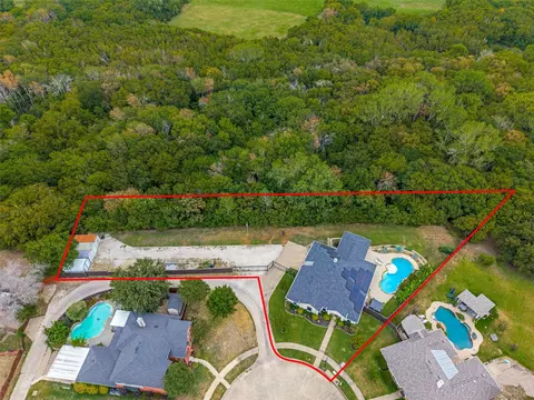2202 Country Hollow Ln, Garland, TX 75040