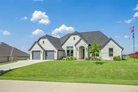 2716 Village Rd, Granbury, TX 76049