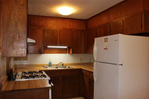 Kitchen - 511 Babb Cir, Minden, LA 71055 photo 2 of 6