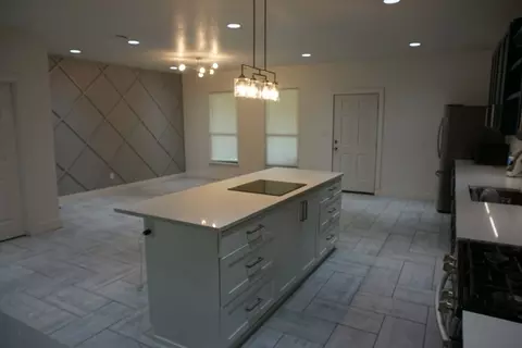 134 W Cober Dr, Grand Prairie, TX 75051