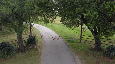 2815 Fm 3092, Gainesville, TX 76240