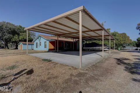 206 County Road 1767, Clifton, TX 76634