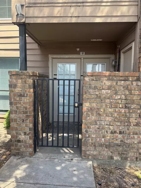 9817 Walnut St #107, Dallas, TX 75243