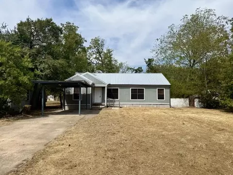 1119 Commerce Dr, Greenville, TX 75401