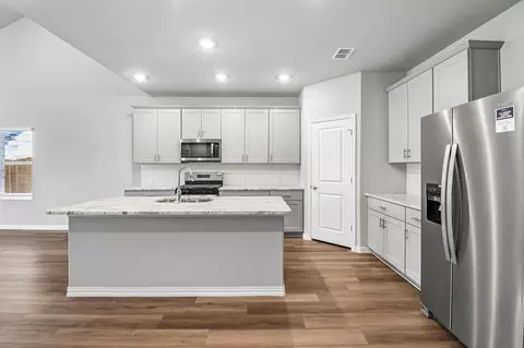 2114 Longchamp Ln, Seagoville, TX 75159