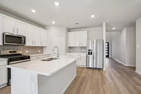 2110 Longchamp Ln, Seagoville, TX 75159