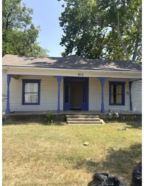 613 W 9th Ave #A AND B, Corsicana, TX 75110