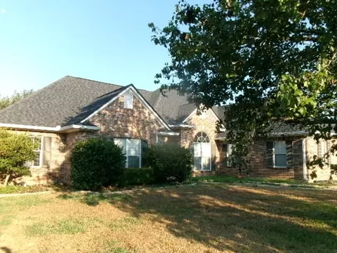 2425 Churchill Dr, Bossier City, LA 71111