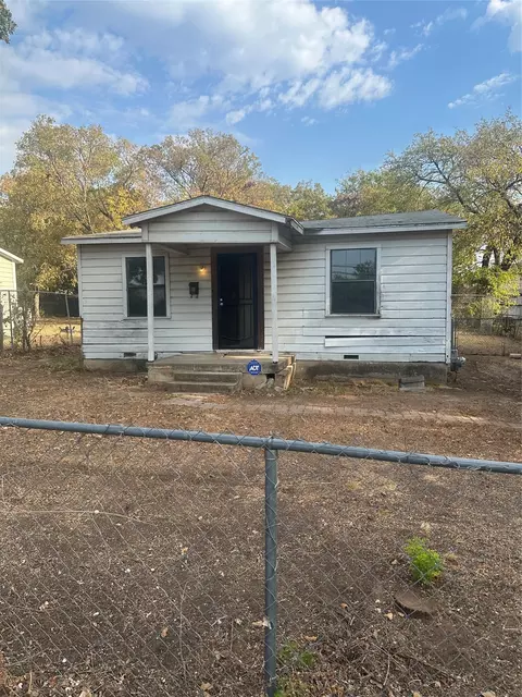 5117 Cottey St, Fort Worth, TX 76105