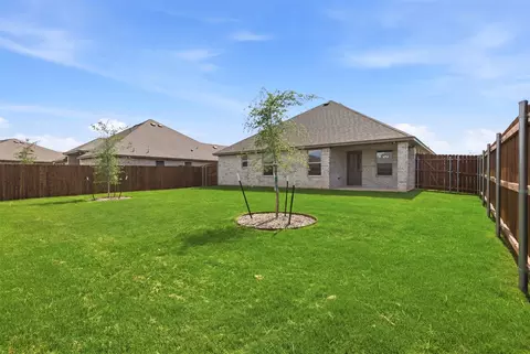 Exterior - 816 Haley St, Springtown, TX 76082 photo 7 of 7