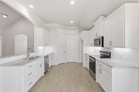 Kitchen - 816 Haley St, Springtown, TX 76082 photo 2 of 6