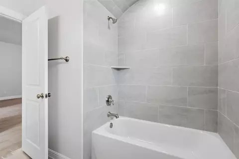 Bath - 816 Haley St, Springtown, TX 76082 photo 5 of 5