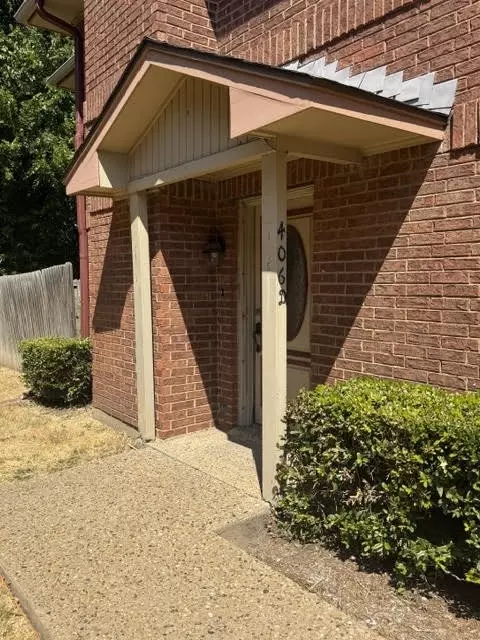 406 S Fannin St #D, Rockwall, TX 75087
