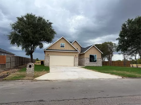 3247 Hillsdale Dr, Corsicana, TX 75110