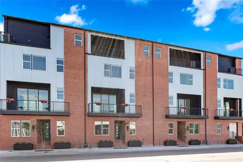 207 Carroll St, Fort Worth, TX 76107