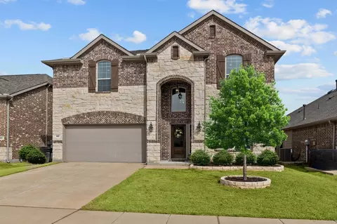 910 Blackhawk Dr, Princeton, TX 75407