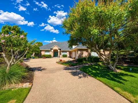 702 Pintail Ct, Granbury, TX 76049