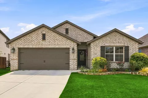 105 Mossy Oak Trl, Fort Worth, TX 76131