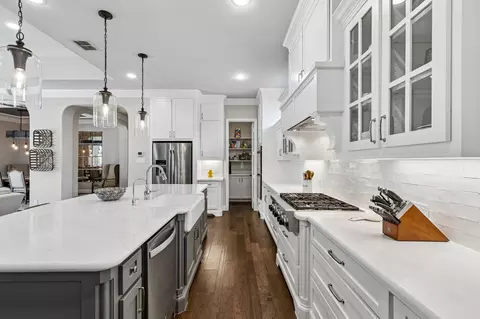 Kitchen - 1828 Quiet Oak Pl, Aledo, TX 76008 photo 4 of 6