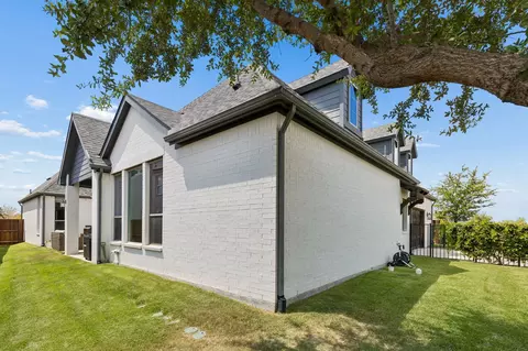 Exterior - 1828 Quiet Oak Pl, Aledo, TX 76008 photo 5 of 6