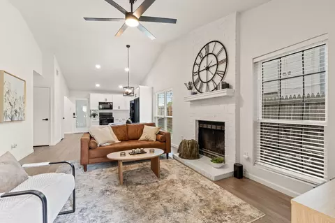 834 Versailles Dr, Mesquite, TX 75149