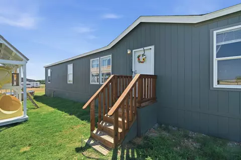 Exterior - 126 Common Way, Boyd, TX 76023 photo 1 of 4