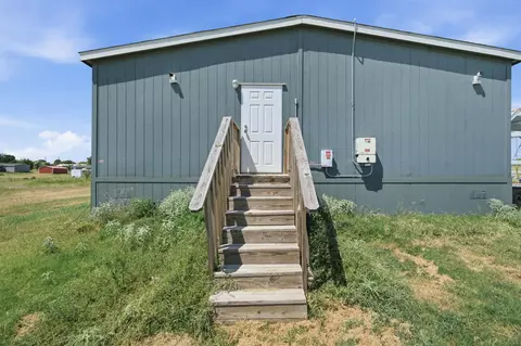 Exterior - 126 Common Way, Boyd, TX 76023 photo 3 of 4