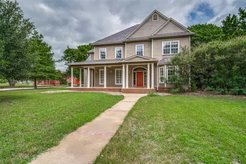 1833 Dr Sanders Rd, Cross Roads, TX 76227
