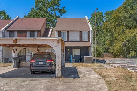 748 Highland Square Dr, Shreveport, LA 71107
