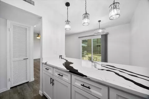 4011 Cole Ave #111, Dallas, TX 75204
