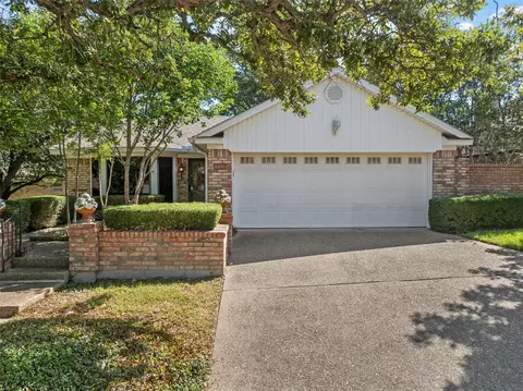 4400 Westchester Dr, Waco, TX 76710