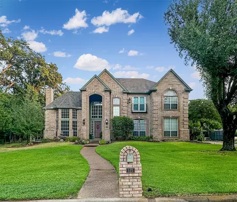 525 Ravenaux Dr, Southlake, TX 76092
