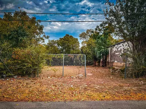 2223 Gallatin St, Dallas, TX 75203