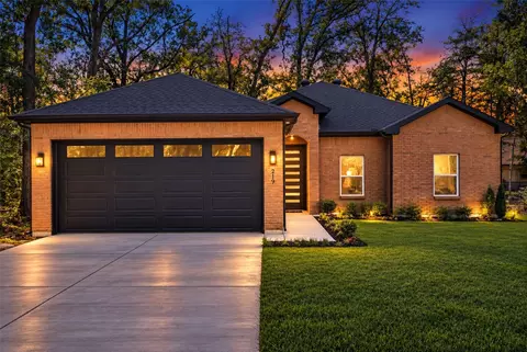 219 W Beachwood Loop, Trinidad, TX 75163