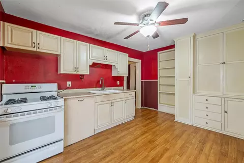 Kitchen - 2623 N 15th A St, Waco, TX 76708 photo 1 of 1
