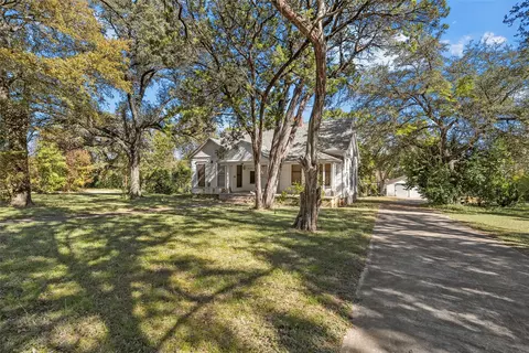 Exterior - 2623 N 15th A St, Waco, TX 76708 photo 3 of 4