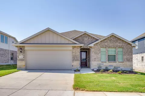 3225 Scorpion Ln, Fort Worth, TX 76179