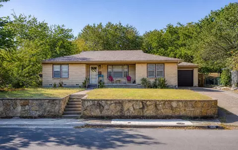 1325 W Water St, Weatherford, TX 76086