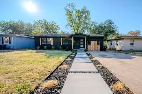 1530 Hillcrest St, Mesquite, TX 75149