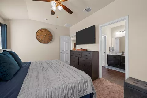 Bedroom - 3016 Jackal Dr, Lorena, TX 76655 photo 2 of 6