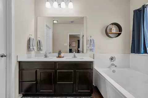 Bath - 3016 Jackal Dr, Lorena, TX 76655 photo 1 of 3