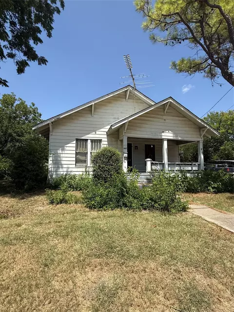 1107 Anthony St, Mckinney, TX 75069