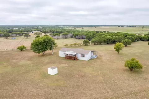 9064 Summit Ct E, Cleburne, TX 76033 photo 7
