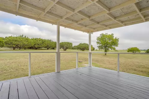 9064 Summit Ct E, Cleburne, TX 76033 photo 32
