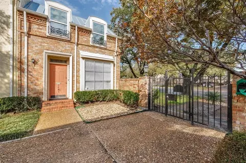 9843 Park Lane Ct, Dallas, TX 75220