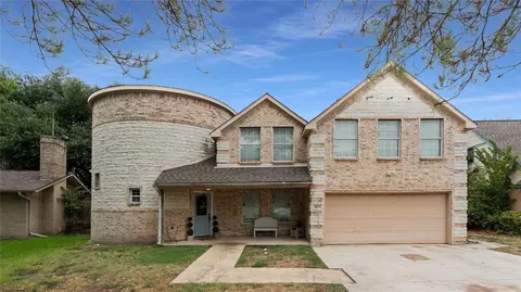 813 Beacon Hill Dr, Irving, TX 75061