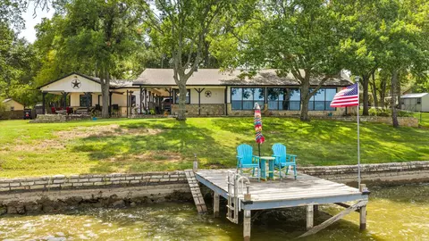2537 Forest Park Dr, Granbury, TX 76048