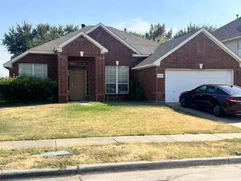 2415 Rio Grande Dr, Grand Prairie, TX 75052