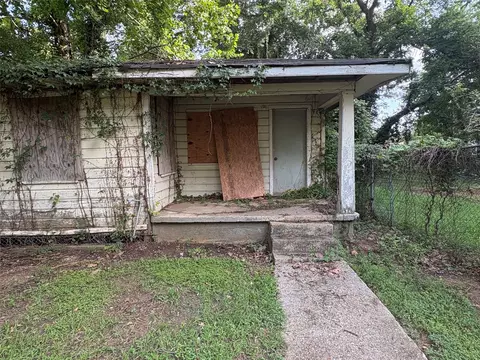 621 Kelly St, Bossier City, LA 71111
